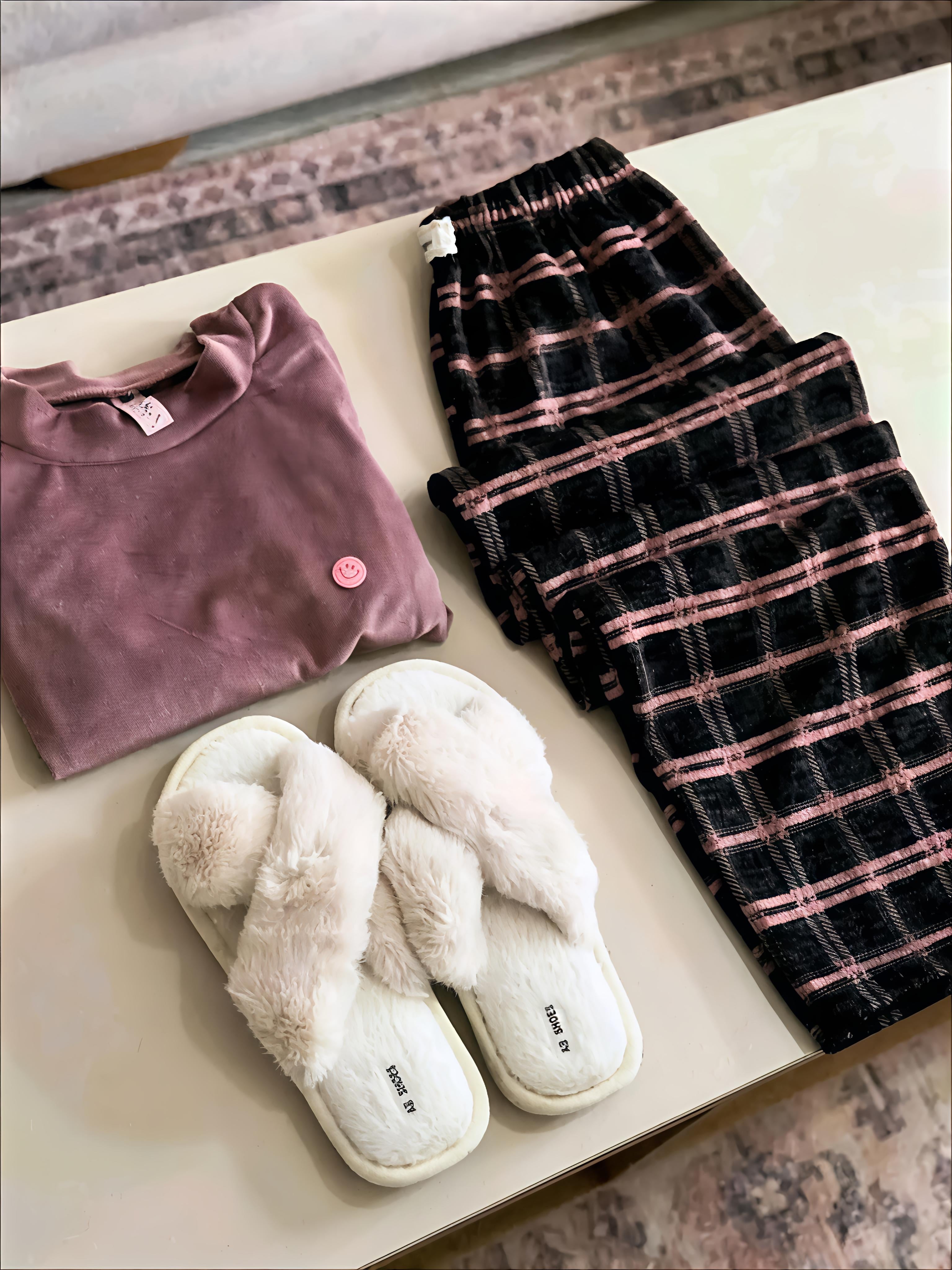 بيجاما شتوية راقية من شركة LARA – خامة ناعمة ومريحة