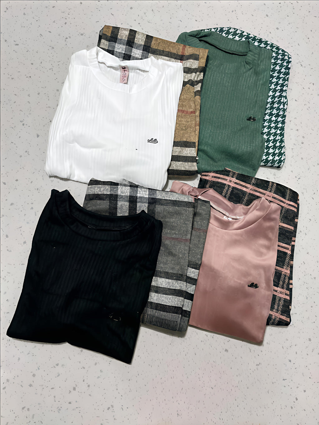 بيجاما شتوية راقية من شركة LARA – خامة ناعمة ومريحة